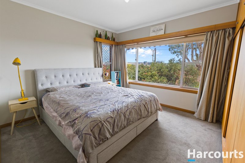 Photo - 22 Surrey Street, Devonport TAS 7310 - Image 6