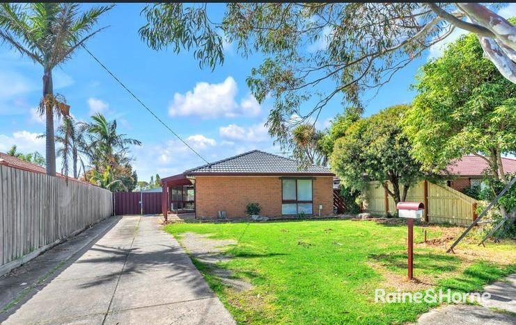 22 Taddor Drive, Cranbourne VIC 3977