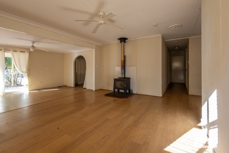 Photo - 22 Tallaringa Drive, Adare QLD 4343 - Image 8