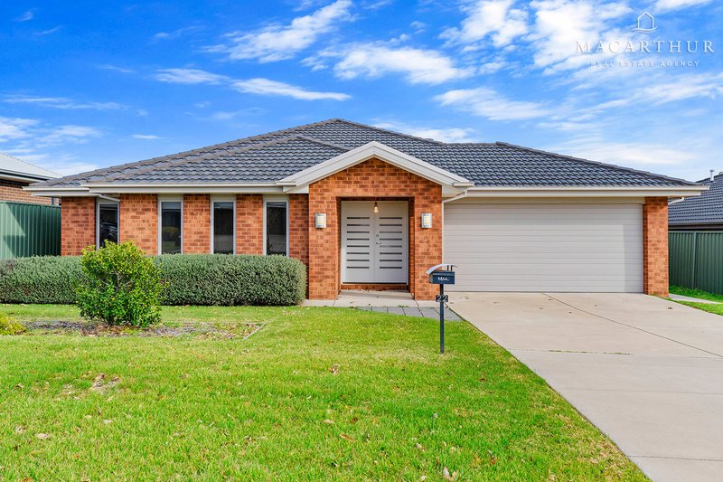 22 Tantoon Circuit, Forest Hill NSW 2651