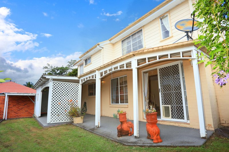 Photo - 2/2 Tara Terrace, Carrara QLD 4211 - Image 2