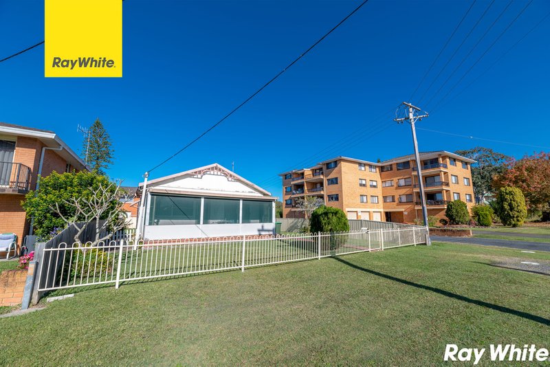 22 Taree Street, Tuncurry NSW 2428