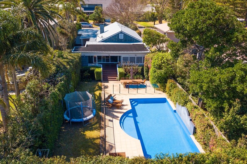 Photo - 22 Tasman Road, Avalon Beach NSW 2107 - Image 1