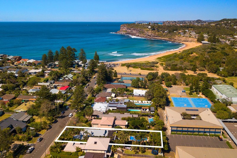 Photo - 22 Tasman Road, Avalon Beach NSW 2107 - Image 3