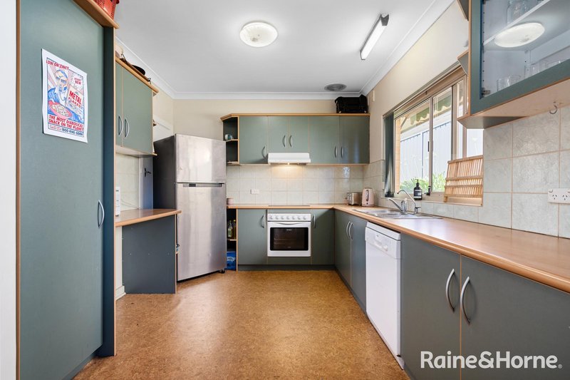 Photo - 22 Taylor Street, Reynella SA 5161 - Image 5