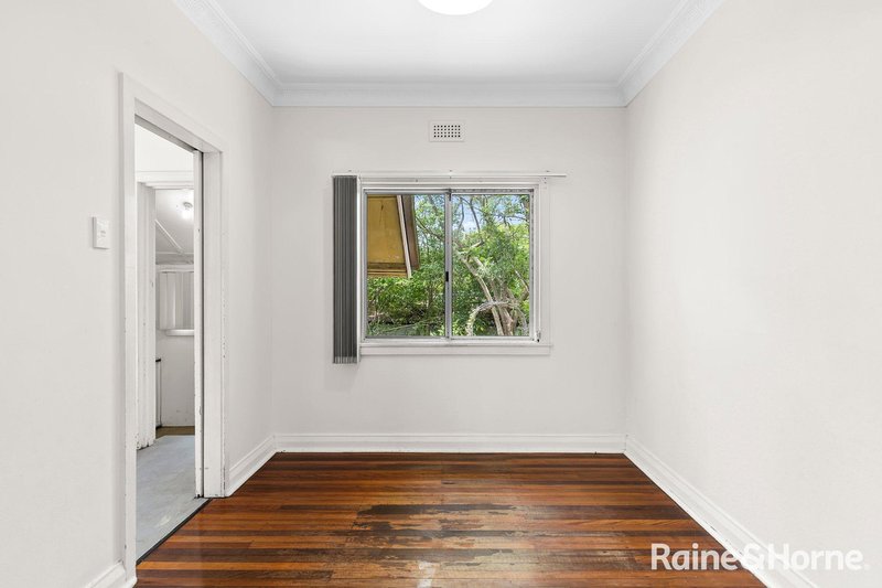 Photo - 22 Tenth Avenue, St Lucia QLD 4067 - Image 14