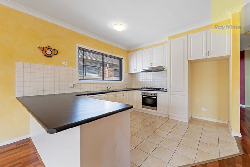 Photo - 22 Thames Way, Roxburgh Park VIC 3064 - Image 2