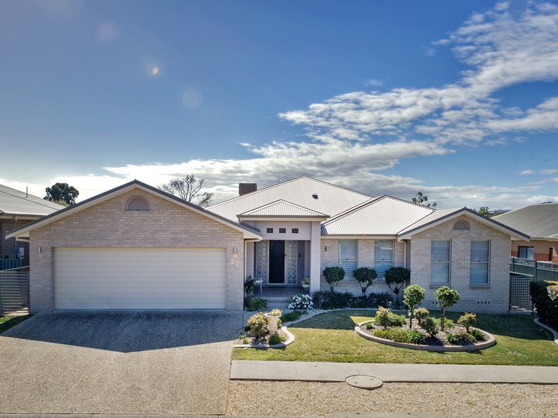 22 The Heights, Hillvue NSW 2340