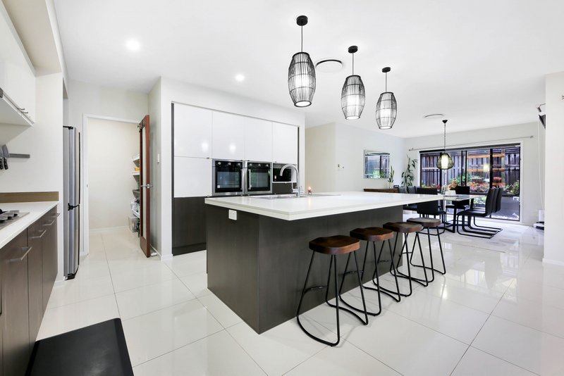 Photo - 22 The Links , Robina QLD 4226 - Image 6