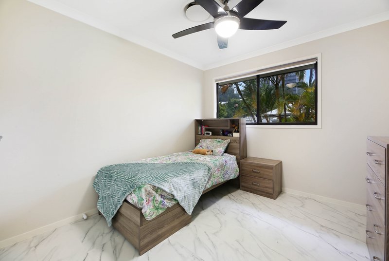 Photo - 22 The Links , Robina QLD 4226 - Image 32