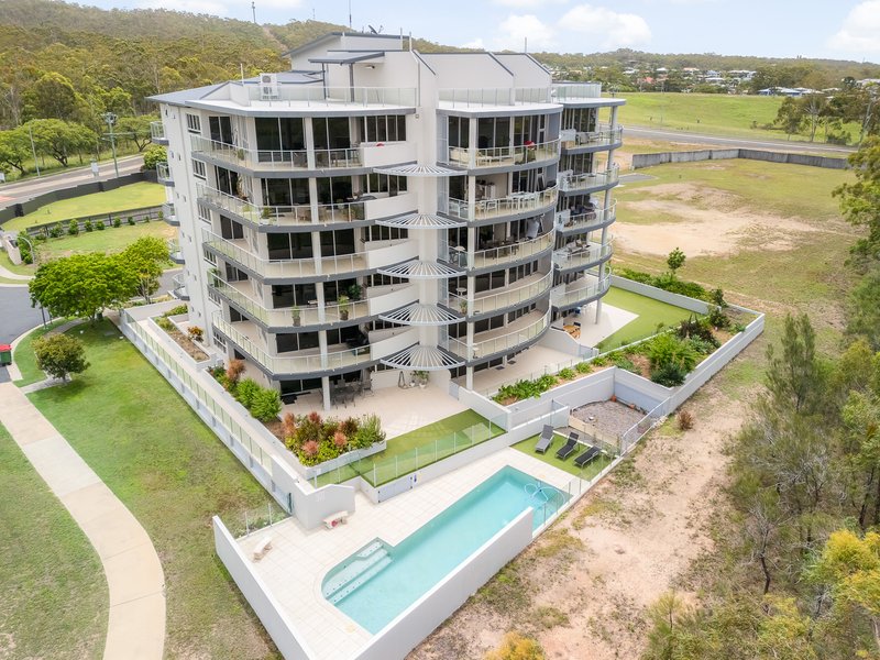 2/2 The Promenade, Boyne Island QLD 4680