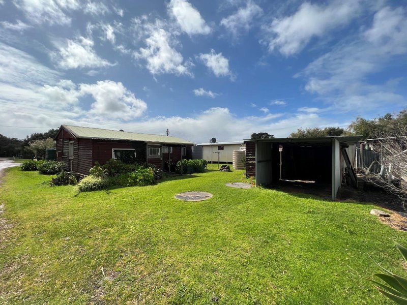 Photo - 22 Third Avenue, Peaceful Bay WA 6333 - Image 10