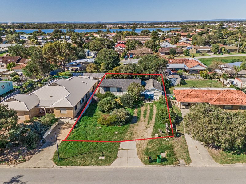 Photo - 22 Third Avenue, Shoalwater WA 6169 - Image 2