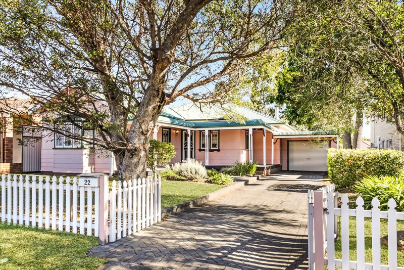 Photo - 22 Thornton Avenue, Bass Hill NSW 2197 - Image 2