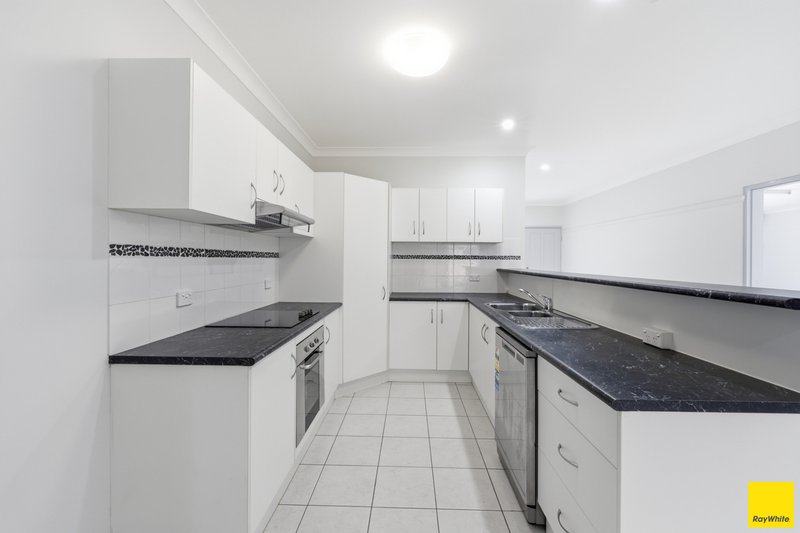Photo - 22 Timberlea Drive East , Bentley Park QLD 4869 - Image 6