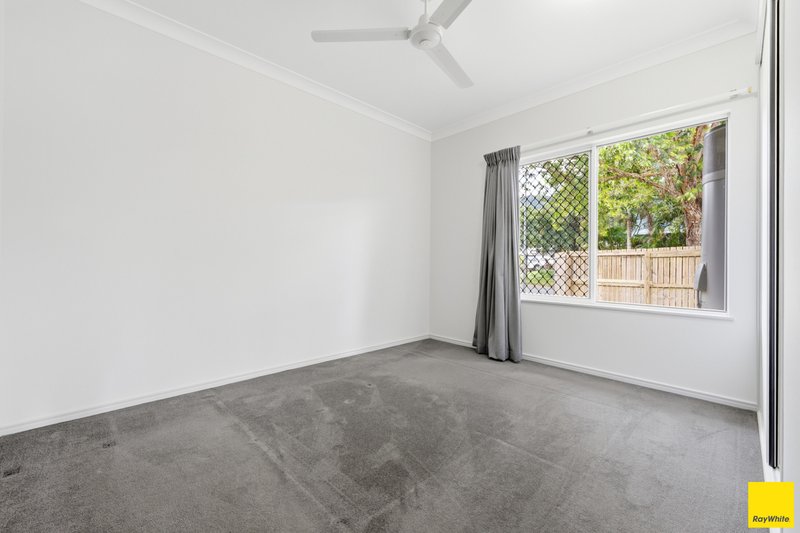 Photo - 22 Timberlea Drive East , Bentley Park QLD 4869 - Image 11