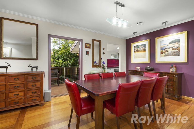 Photo - 22 Tobias Avenue, Glen Waverley VIC 3150 - Image 4