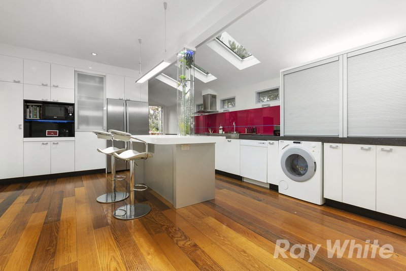 Photo - 22 Tobias Avenue, Glen Waverley VIC 3150 - Image 6