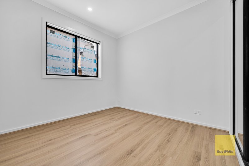 Photo - 22 Trefoil Road, Tarneit VIC 3029 - Image 7