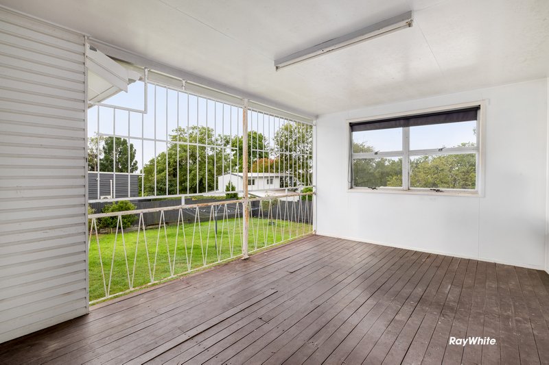 Photo - 22 Tregair Street, Newtown QLD 4305 - Image 13