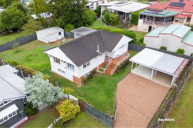 Photo - 22 Tregair Street, Newtown QLD 4305 - Image 16