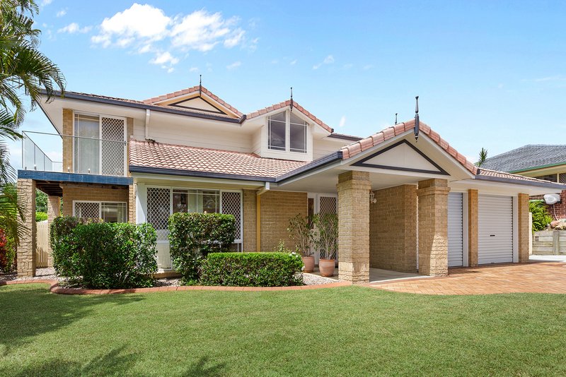 Photo - 22 Trinity Place, Bridgeman Downs QLD 4035 - Image 2