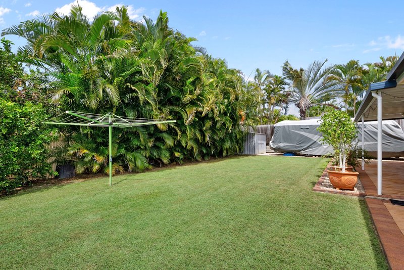 Photo - 22 Trinity Place, Bridgeman Downs QLD 4035 - Image 3