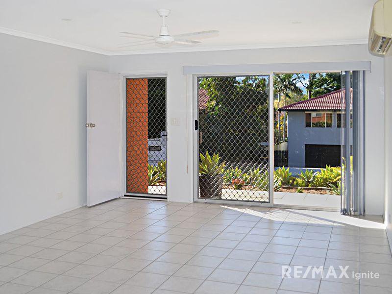 Photo - 22 Troop Street, Jamboree Heights QLD 4074 - Image 2