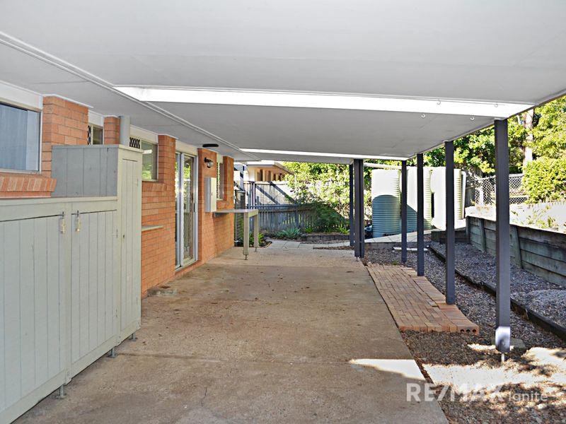 Photo - 22 Troop Street, Jamboree Heights QLD 4074 - Image 3