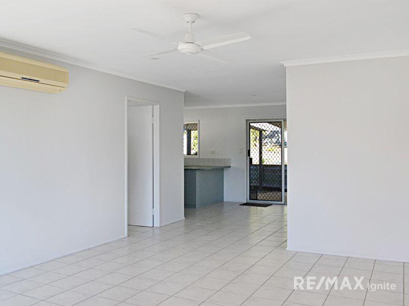 Photo - 22 Troop Street, Jamboree Heights QLD 4074 - Image 6