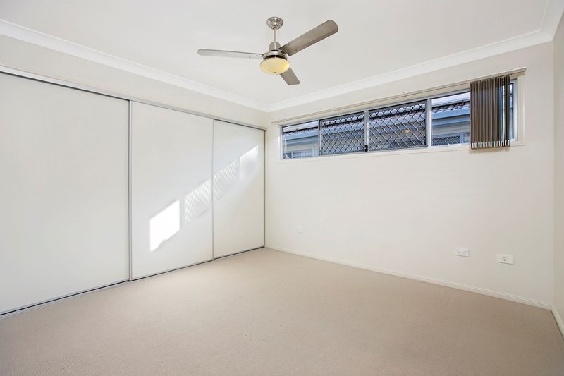 Photo - 22 Tulip Street, Wynnum QLD 4178 - Image 6