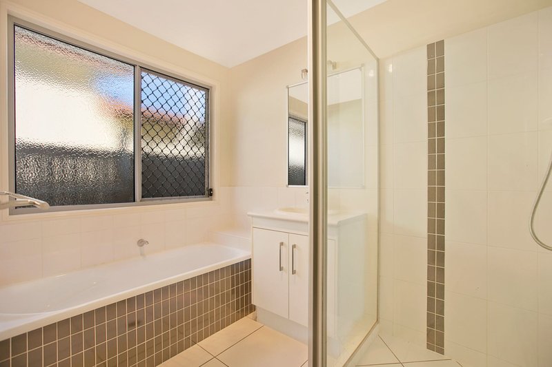 Photo - 22 Tulip Street, Wynnum QLD 4178 - Image 8