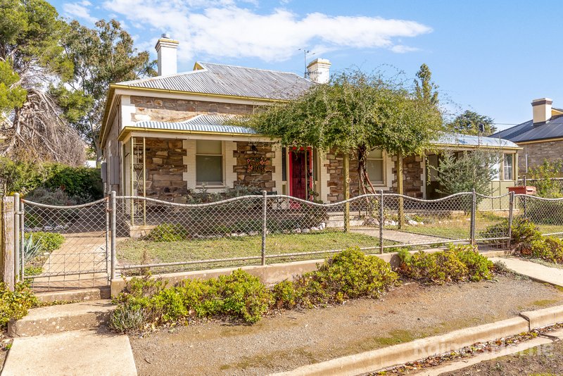 22 Upper Thames Street, Burra SA 5417