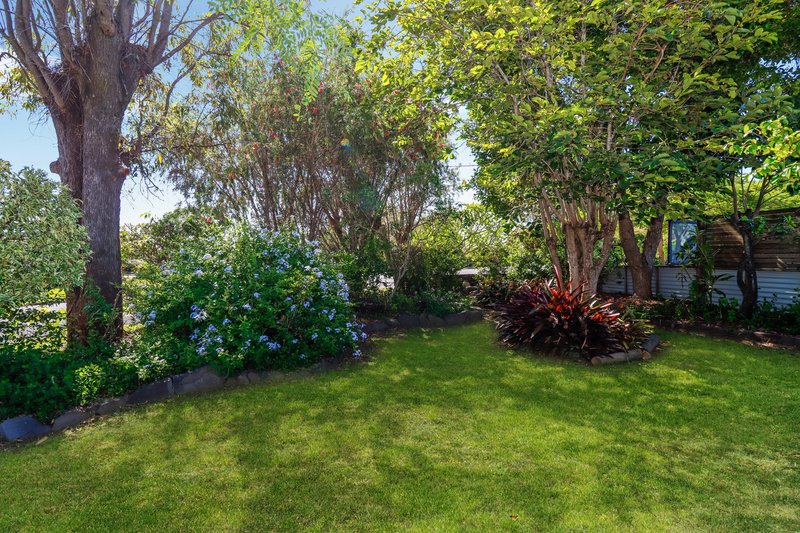 Photo - 22 Urangan Street, Torquay QLD 4655 - Image 18