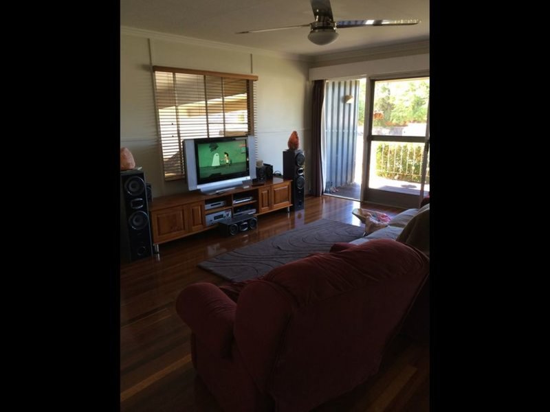 Photo - 22 Urquhart Street, Mount Isa QLD 4825 - Image 5