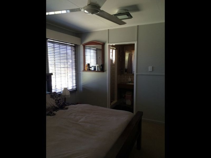 Photo - 22 Urquhart Street, Mount Isa QLD 4825 - Image 9