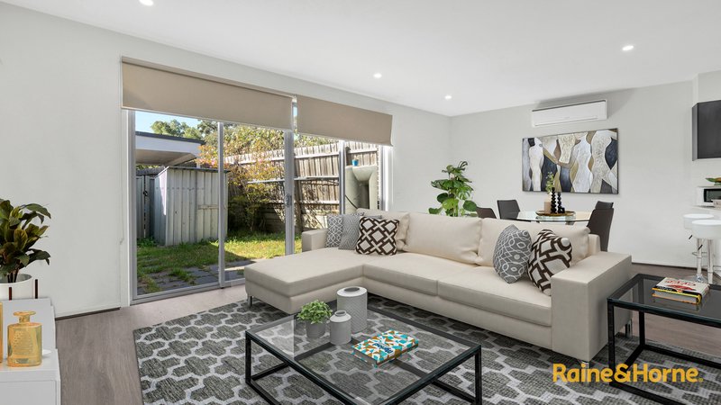 Photo - 2/2 Vale Street, Pascoe Vale VIC 3044 - Image 3