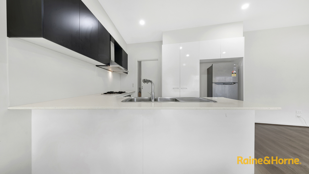 2/2 Vale Street, Pascoe Vale, VIC 3044 - Image 3