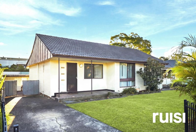 Photo - 22 Vale Street, Woodpark NSW 2164 - Image 1
