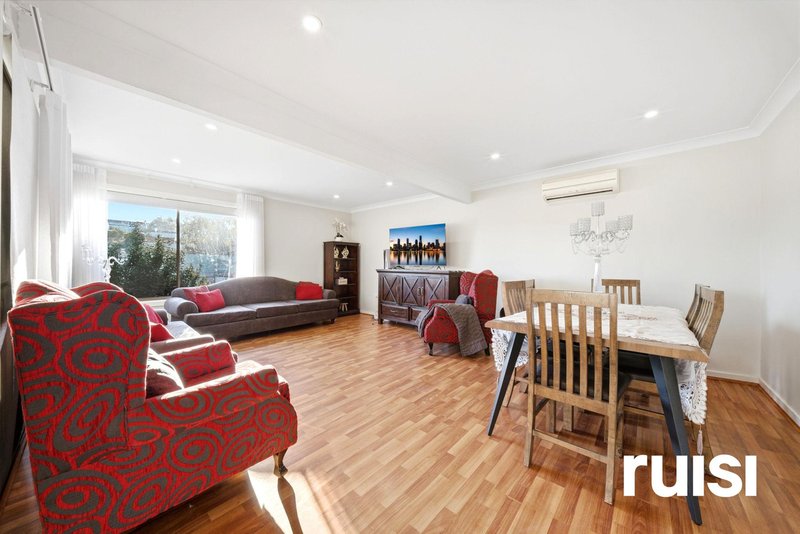 Photo - 22 Vale Street, Woodpark NSW 2164 - Image 3