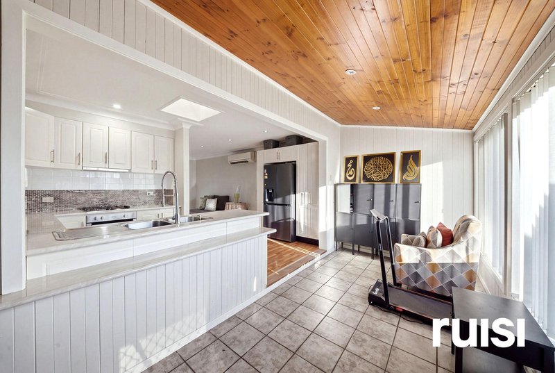 Photo - 22 Vale Street, Woodpark NSW 2164 - Image 6