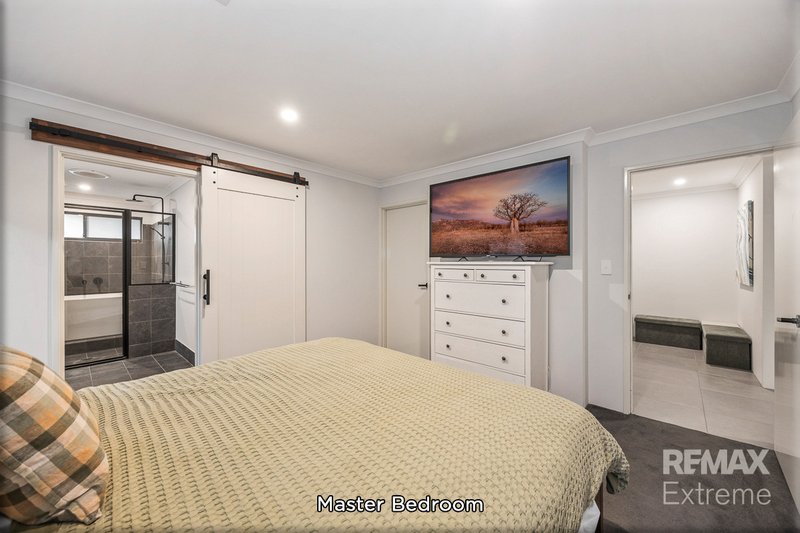 Photo - 22 Venetian Road, Eglinton WA 6034 - Image 11