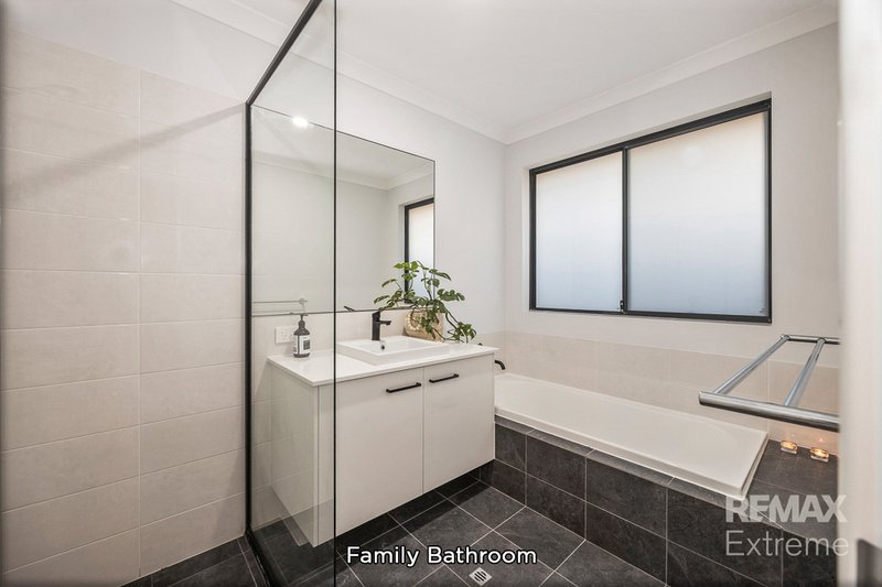 Photo - 22 Venetian Road, Eglinton WA 6034 - Image 24