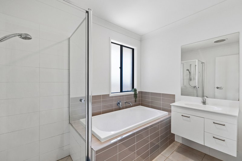 Photo - 22 Viewland Crescent, Thornlands QLD 4164 - Image 11