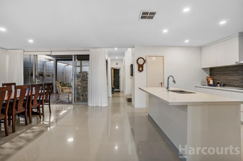 Photo - 22 Vivaldi Drive, Mandurah WA 6210 - Image 8