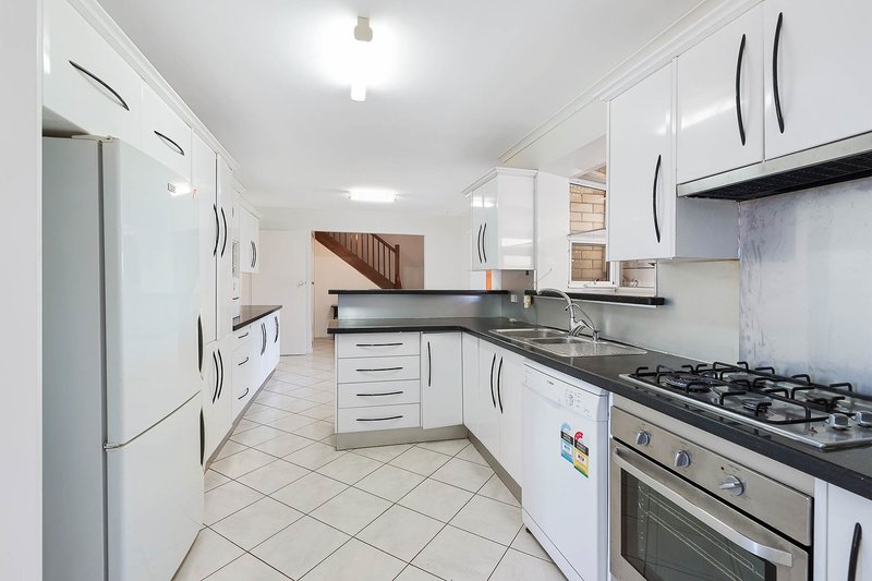 Photo - 22 Vulcan Avenue, Modbury Heights SA 5092 - Image 4