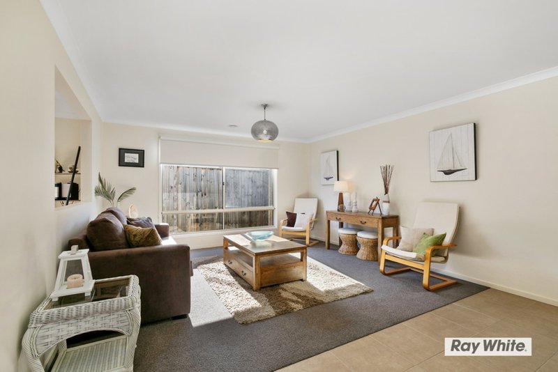 Photo - 22 Wagtail Way, Cowes VIC 3922 - Image 4