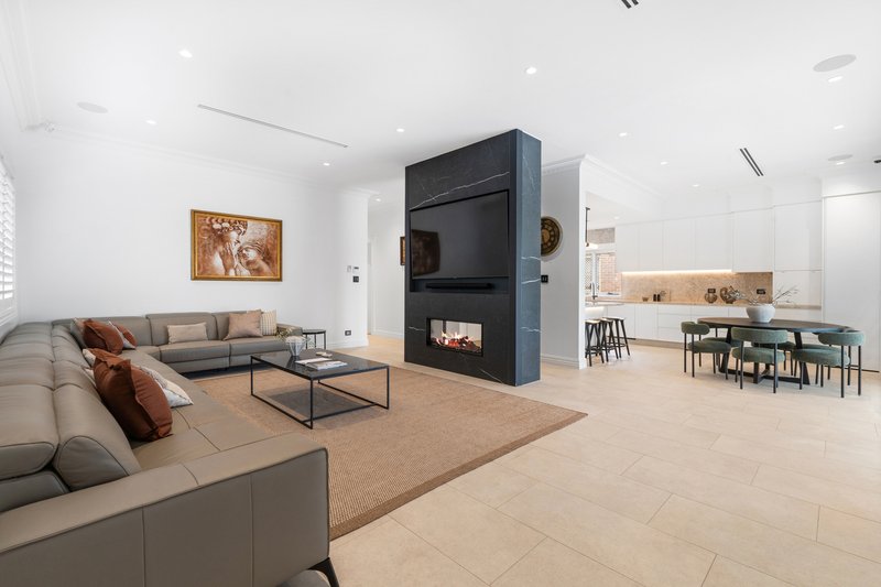 Photo - 22 Walker Avenue, Haberfield NSW 2045 - Image 4