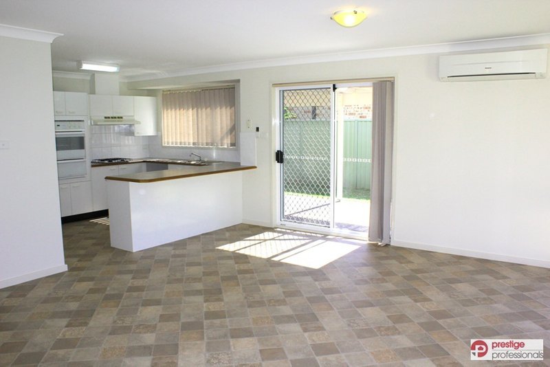 Photo - 22 Wallcliffe Court, Wattle Grove NSW 2173 - Image 2