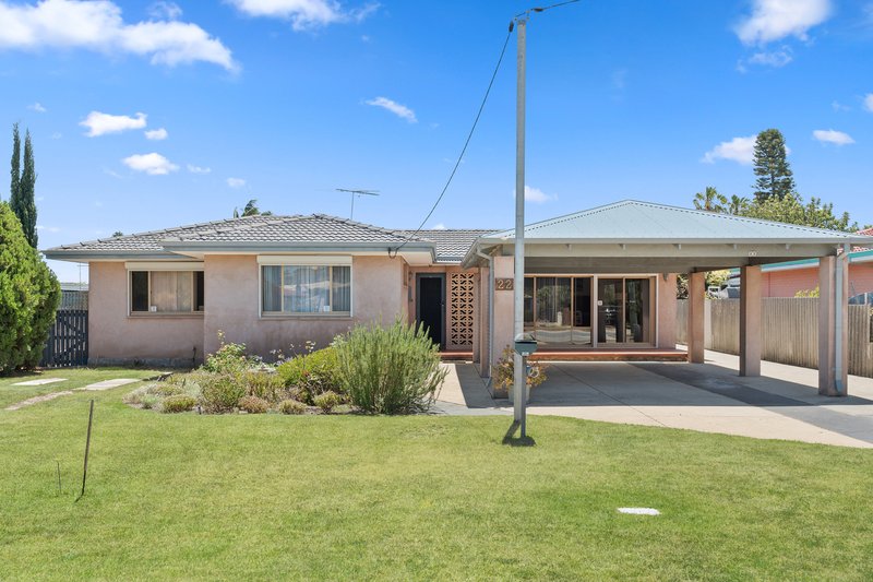 22 Wallsend Street, Safety Bay WA 6169